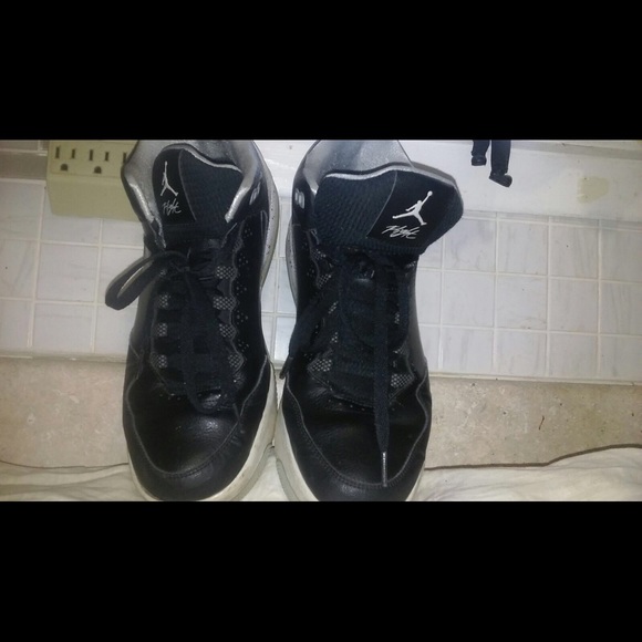 10.5 Jordan Flight Sneakers - Picture 4 of 4